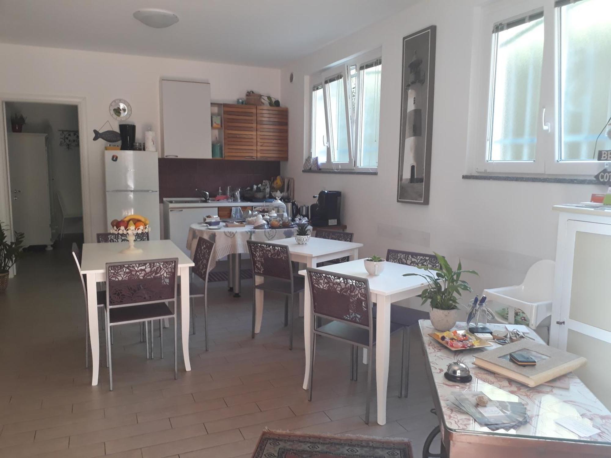B&B Ai Tre Archi Spotorno Exterior photo