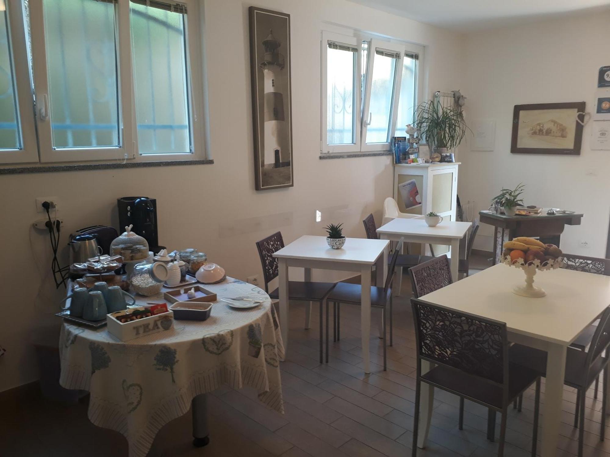 B&B Ai Tre Archi Spotorno Exterior photo